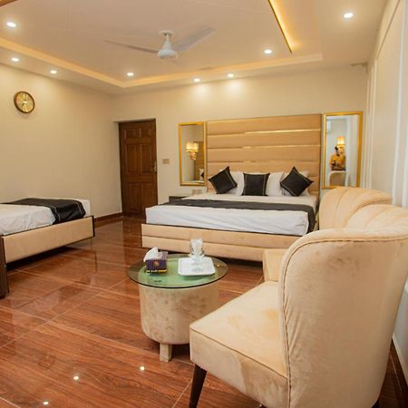 Hotel White Season Gulberg Lahore Ngoại thất bức ảnh