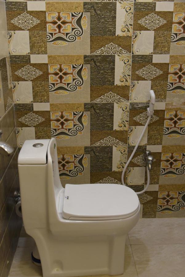 Hotel White Season Gulberg Lahore Ngoại thất bức ảnh