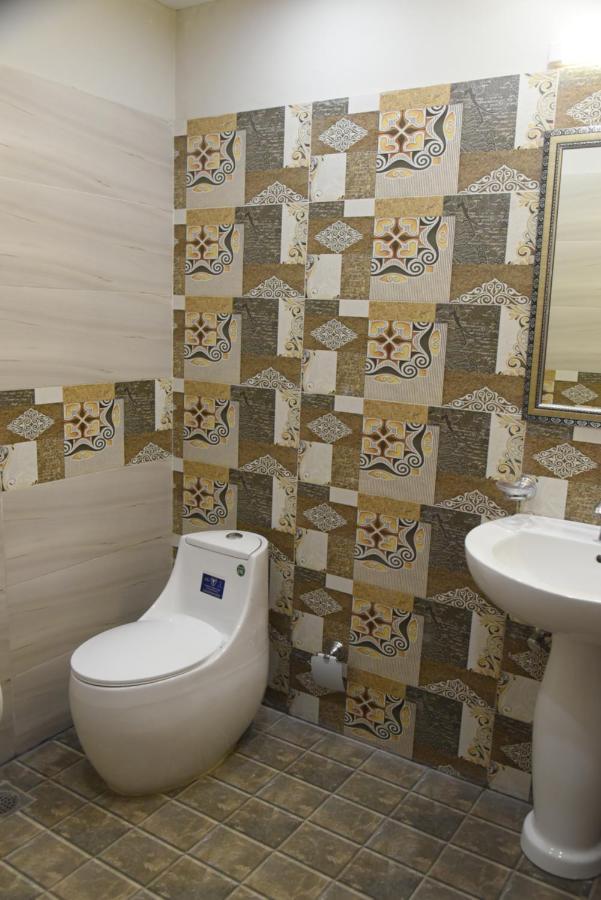 Hotel White Season Gulberg Lahore Ngoại thất bức ảnh