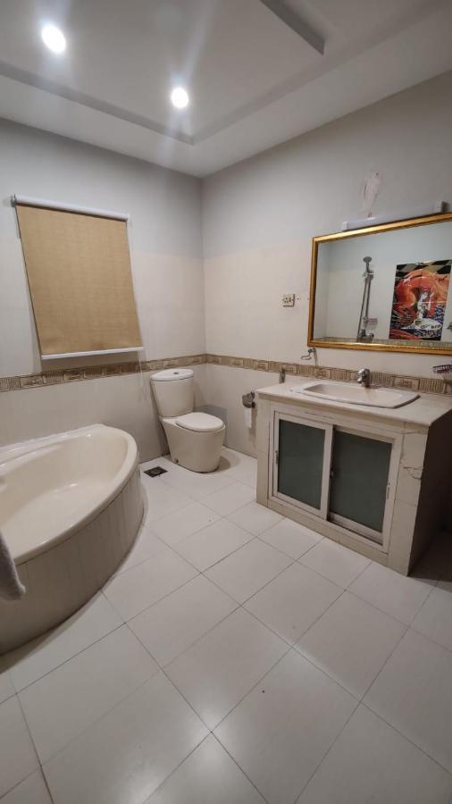 Hotel White Season Gulberg Lahore Ngoại thất bức ảnh