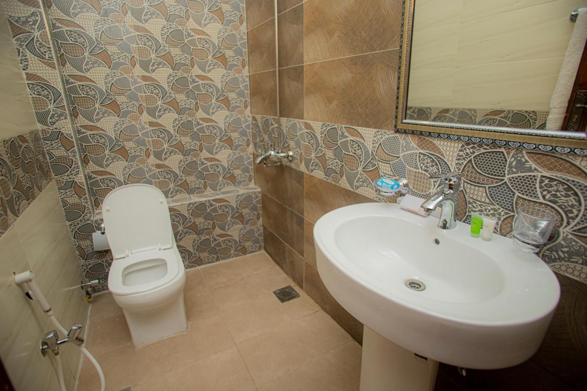 Hotel White Season Gulberg Lahore Ngoại thất bức ảnh