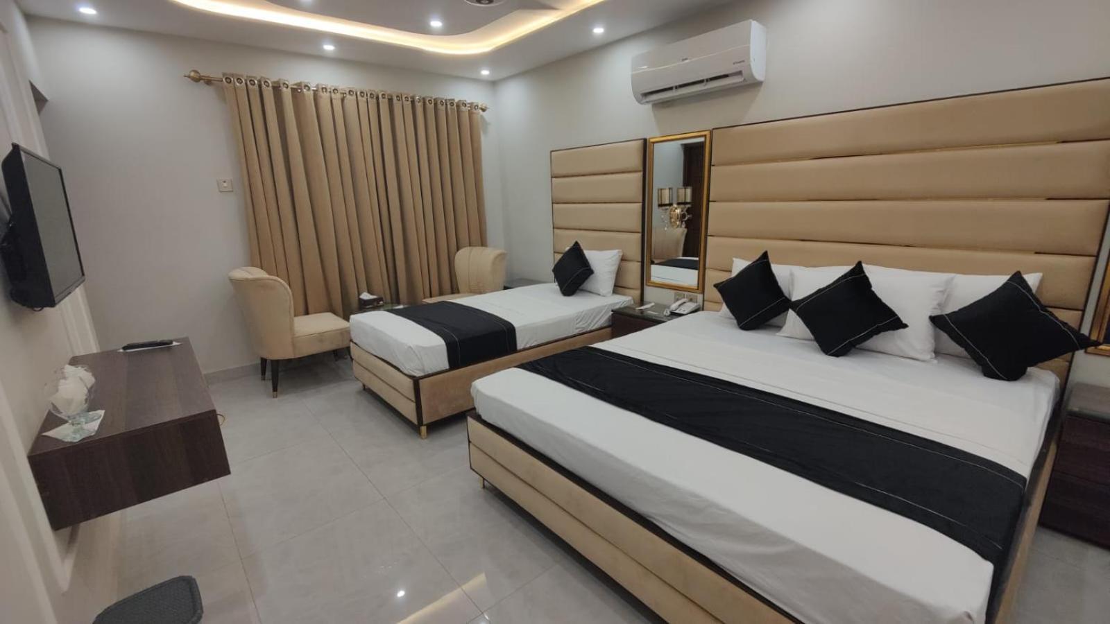 Hotel White Season Gulberg Lahore Ngoại thất bức ảnh
