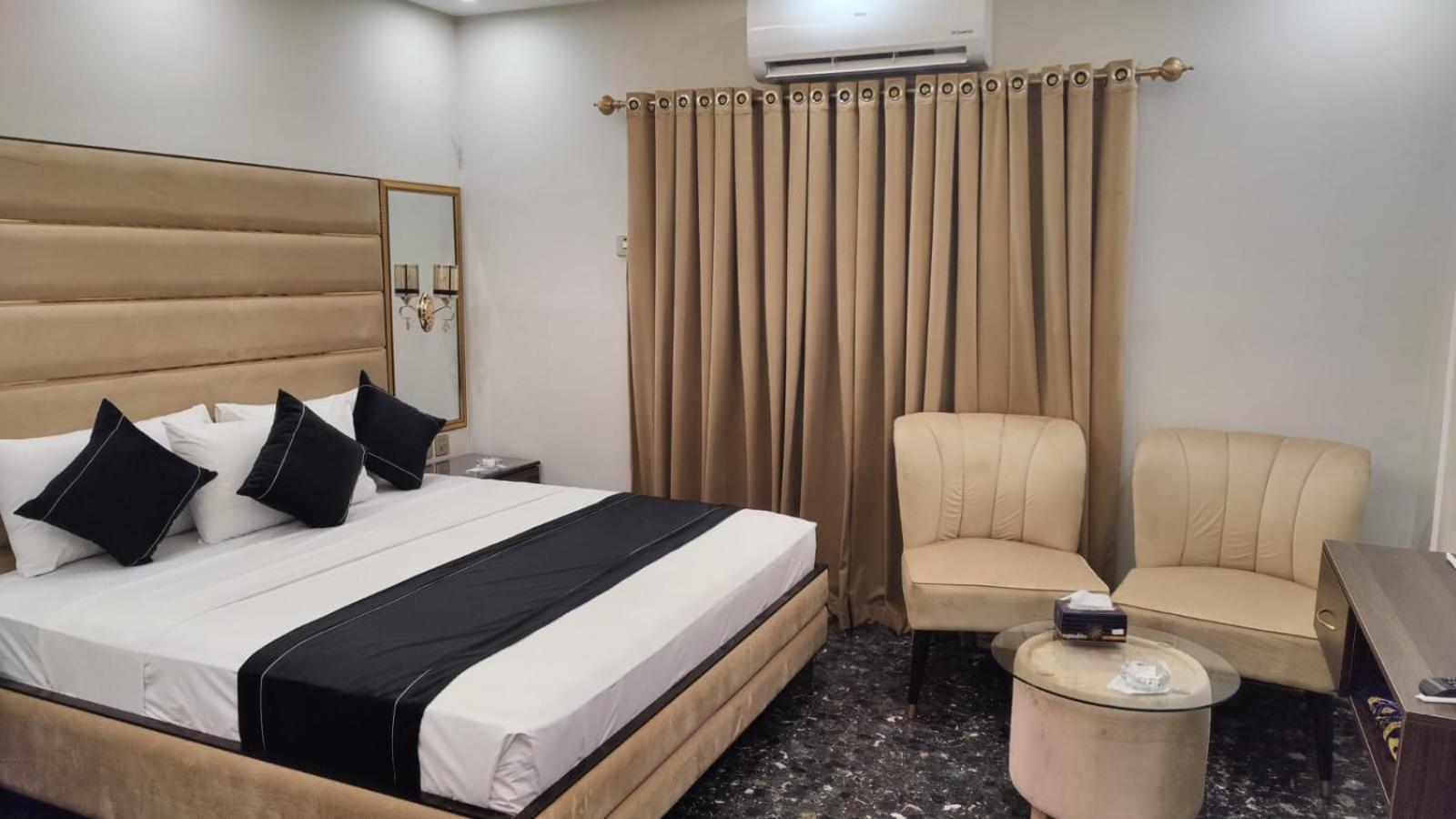 Hotel White Season Gulberg Lahore Ngoại thất bức ảnh